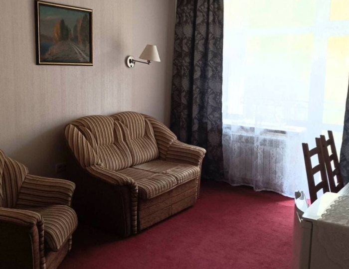 Номер люкс с 1 двуспальной кроватью - Санаторий «Ласточка» Тюмень